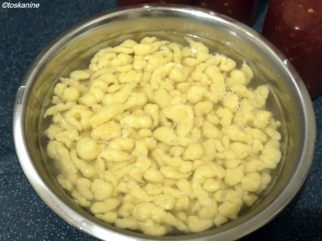 Rezept: Schweinegeschnetzeltes mit Spätzle Bild Nr. 14 Schweinegeschnetzeltes mit Spätzle - Rezept - Bild Nr. 14