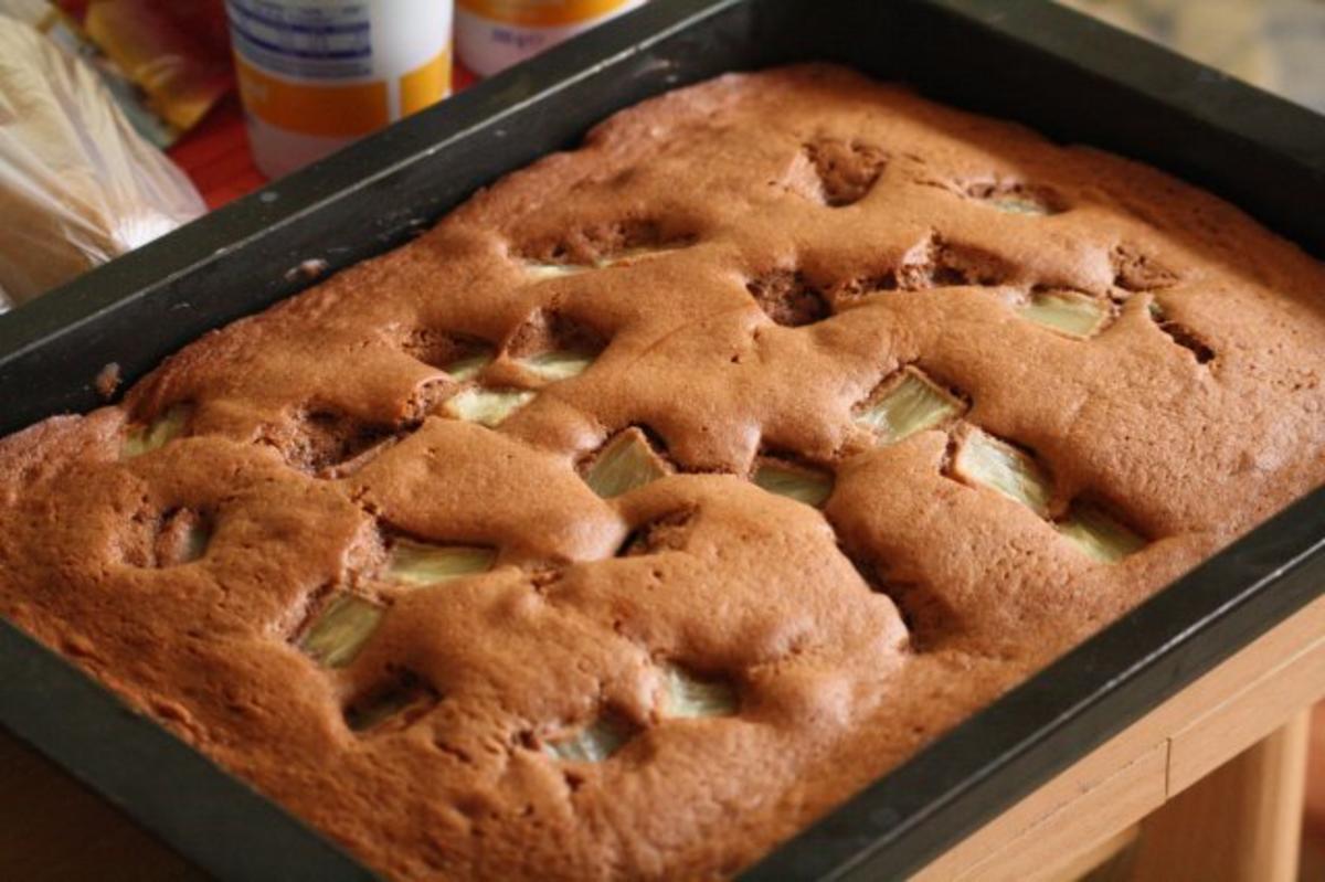 Schokoladenkuchen mit Schmandcreme,Ananas und Kiwi - Rezept - Bild Nr. 3