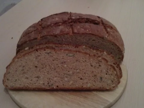 Rezept: Roggen- Mehrkornbrot Roggen- Mehrkornbrot - Rezept