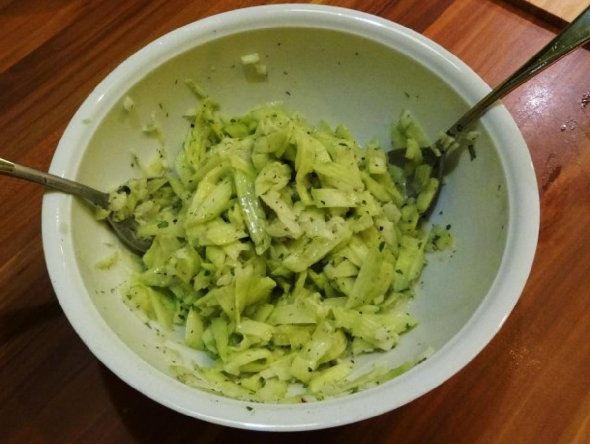 Gurkensalat mit Minze - Rezept mit Bild - kochbar.de