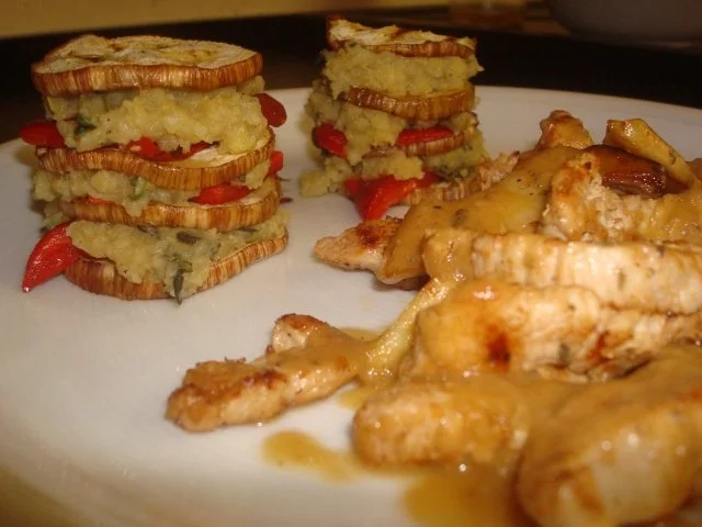 Putengeschnetzeltes mit Pilzen und Gemüsetürmchen - Rezept - Bild Nr. 2