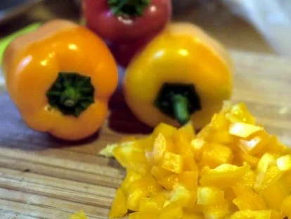 Scharfe Hähnchenbrust mit Avocadosalsa - Rezept - Bild Nr. 3