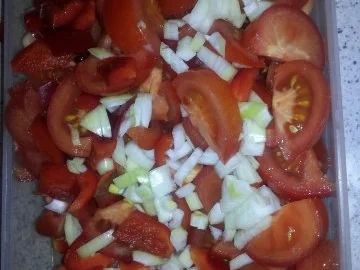 Rezept: Salate: Tomaten - Paprikasalat Bild Nr. 2 Salate: Tomaten - Paprikasalat - Rezept - Bild Nr. 2