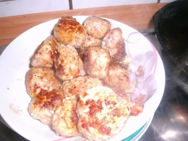 Zigeunerhackbällchen mit Kartoffelknödeltaler - Rezept - Bild Nr. 6