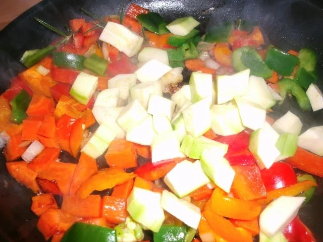 Zigeunerhackbällchen mit Kartoffelknödeltaler - Rezept - Bild Nr. 4