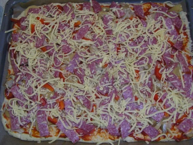 Rezept: Quark Öl Teig für schnelle Pizza Bild Nr. 5 Quark Öl Teig für schnelle Pizza - Rezept - Bild Nr. 5