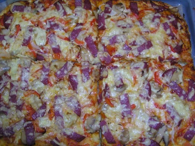 Rezept: Quark Öl Teig für schnelle Pizza Bild Nr. 6 Quark Öl Teig für schnelle Pizza - Rezept - Bild Nr. 6