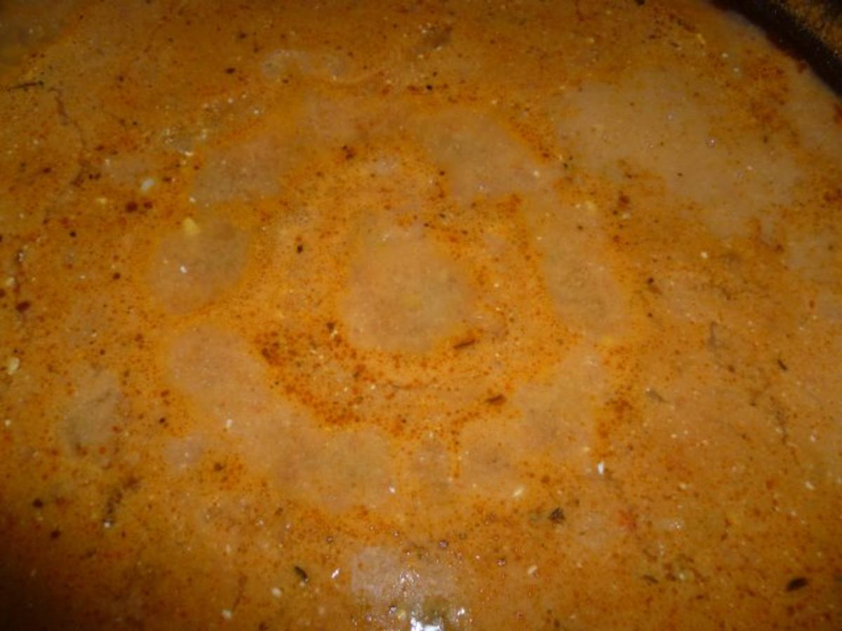 Bilder für Gyrossuppe mit Paprika gemischt in Würfel geschnitten und Tomaten - Rezept