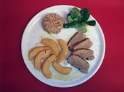 Entenbrust mit Vanillequitten und Haselnuss-Spätzle - Rezept