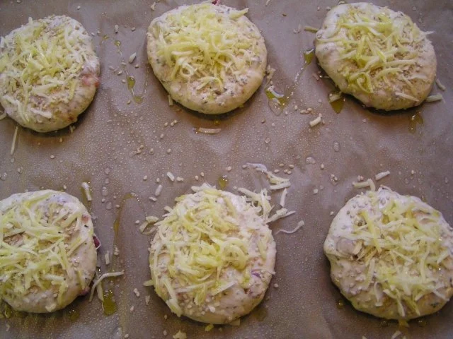 Rezept: Pizza Schinken Brötchen Bild Nr. 4 Pizza Schinken Brötchen - Rezept - Bild Nr. 4