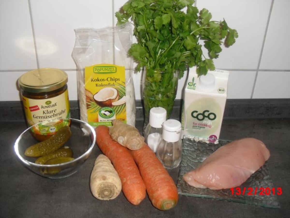 Kokos-Suppe mit Gemüse und Hühnchen - Rezept - Bild Nr. 3