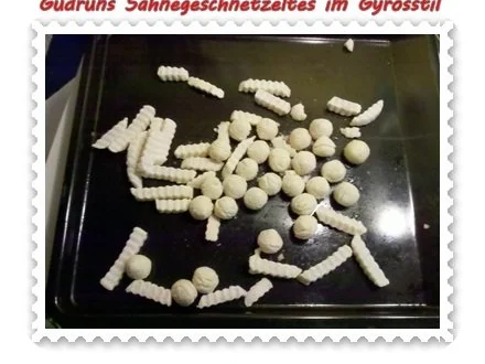 Rezept: Fleisch: Sahnegeschnetzeltes im Gyrosstil Bild Nr. 4 Fleisch: Sahnegeschnetzeltes im Gyrosstil - Rezept - Bild Nr. 4