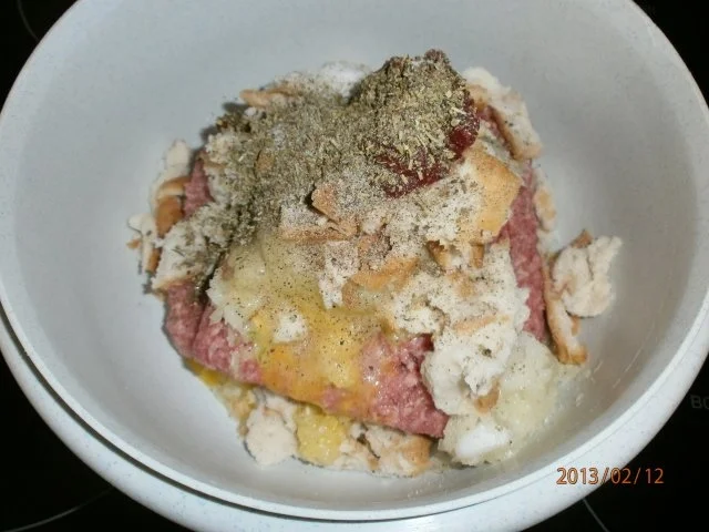 Überbackene Pizza-Pflanzer'l mit tomatiger Sahne-Pilz-Soße - Rezept - Bild Nr. 2