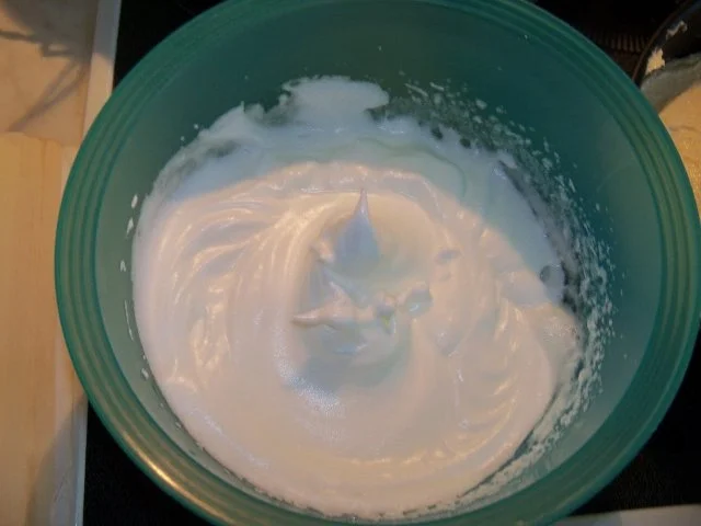 Kirschtorte mit Nußdecke - Rezept - Bild Nr. 3