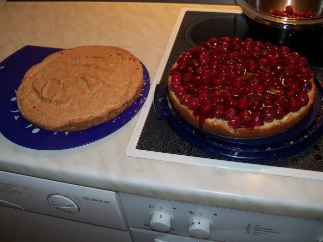Kirschtorte mit Nußdecke - Rezept - Bild Nr. 8