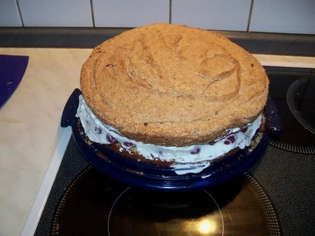 Kirschtorte mit Nußdecke - Rezept - Bild Nr. 9