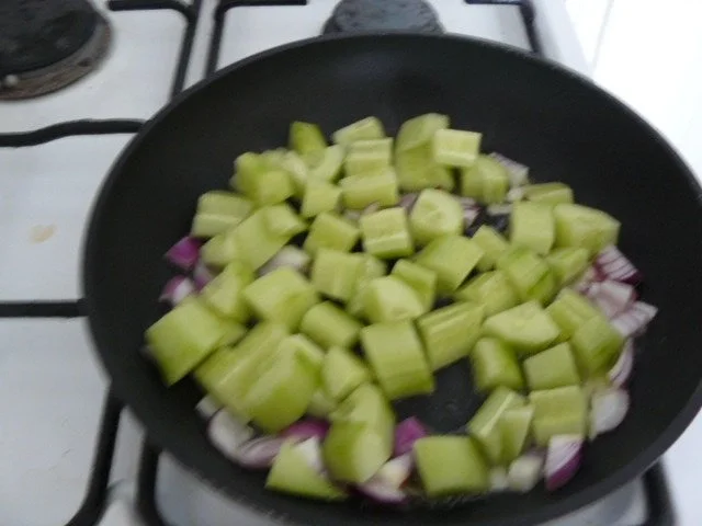 Rezept: Bandnudeln mit Lachs Bild Nr. 3 Bandnudeln mit Lachs - Rezept - Bild Nr. 3