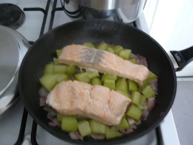 Rezept: Bandnudeln mit Lachs Bild Nr. 5 Bandnudeln mit Lachs - Rezept - Bild Nr. 5