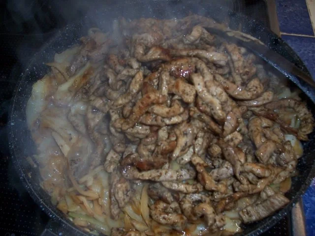 Rezept: Gyros-Kartoffel-Auflauf Bild Nr. 10 Gyros-Kartoffel-Auflauf - Rezept - Bild Nr. 10