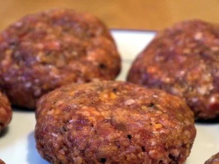 Scharfe Bouletten mit Paprika-Salsa und Parmesankartoffeln - Rezept - Bild Nr. 7