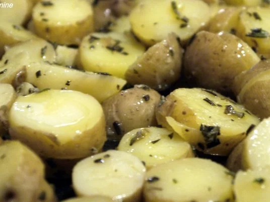 Scharfe Bouletten mit Paprika-Salsa und Parmesankartoffeln - Rezept - Bild Nr. 11