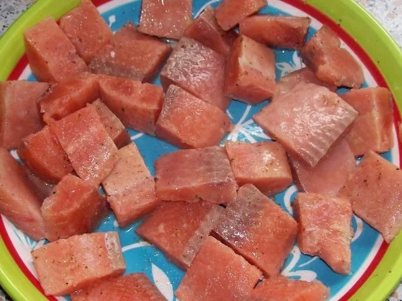 Lachslasagne mit Knusperkruste und cremiger Paprika-Tomatensoße - Rezept - Bild Nr. 2