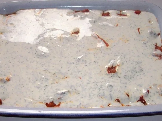 Lachslasagne mit Knusperkruste und cremiger Paprika-Tomatensoße - Rezept - Bild Nr. 12