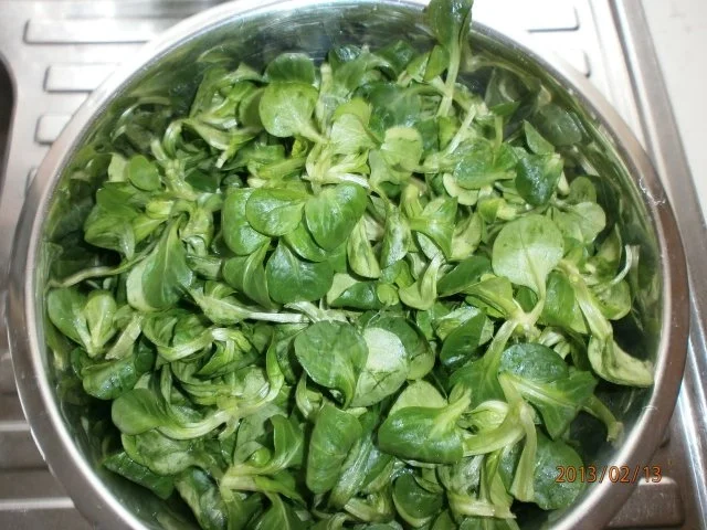 Bayuvarischer Feldsalat mit Edamer - Brez'n-Batzerl und reschem Leberkas! - Rezept - Bild Nr. 2