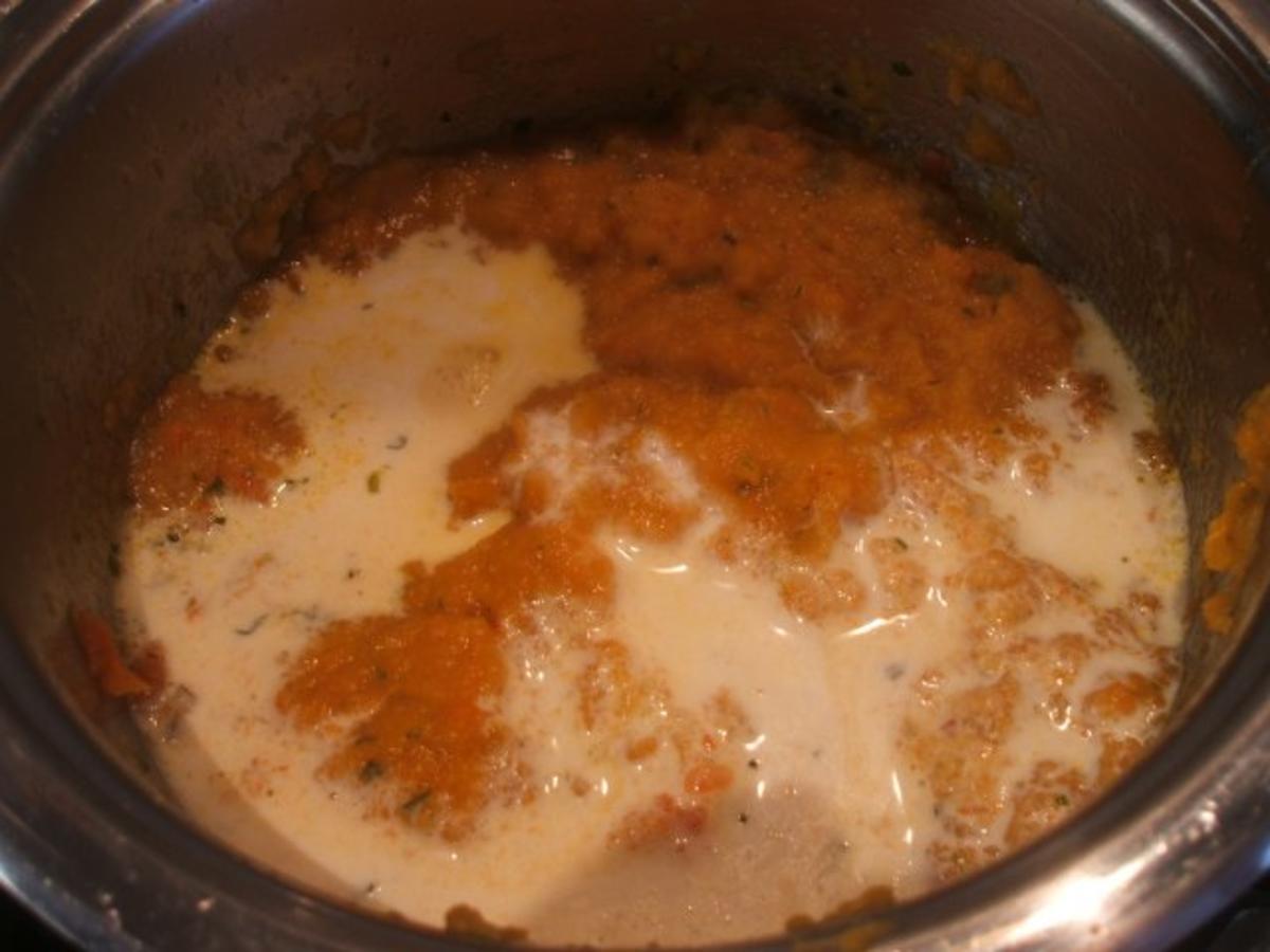 Suppen: Gemüse-Rahm-Süppchen mit Champignons in Ei-Parmesan-Hülle - Rezept - Bild Nr. 4