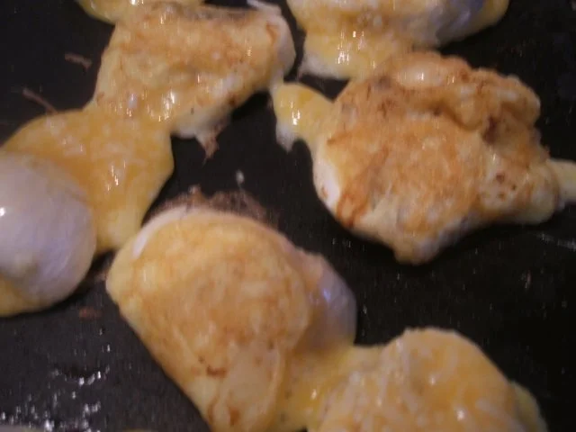 Suppen: Gemüse-Rahm-Süppchen mit Champignons in Ei-Parmesan-Hülle - Rezept - Bild Nr. 7