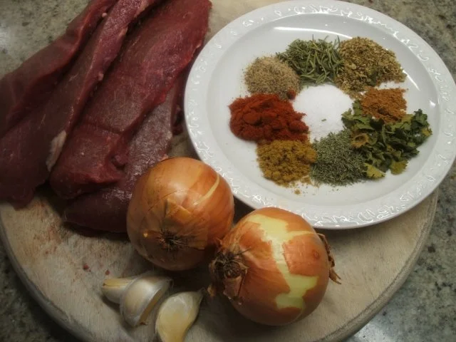 Fleisch: Lamm-Gyros mit würzigem Quarkdip - Rezept - Bild Nr. 2