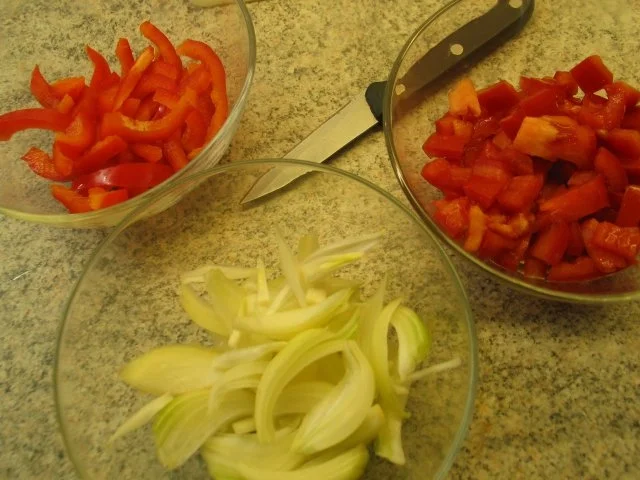 Rezept: Geflügel: Putenleberpfanne mit Tomaten - Paprika - Sahne Bild Nr. 4 Geflügel: Putenleberpfanne mit Tomaten - Paprika - Sahne - Rezept - Bild Nr. 4