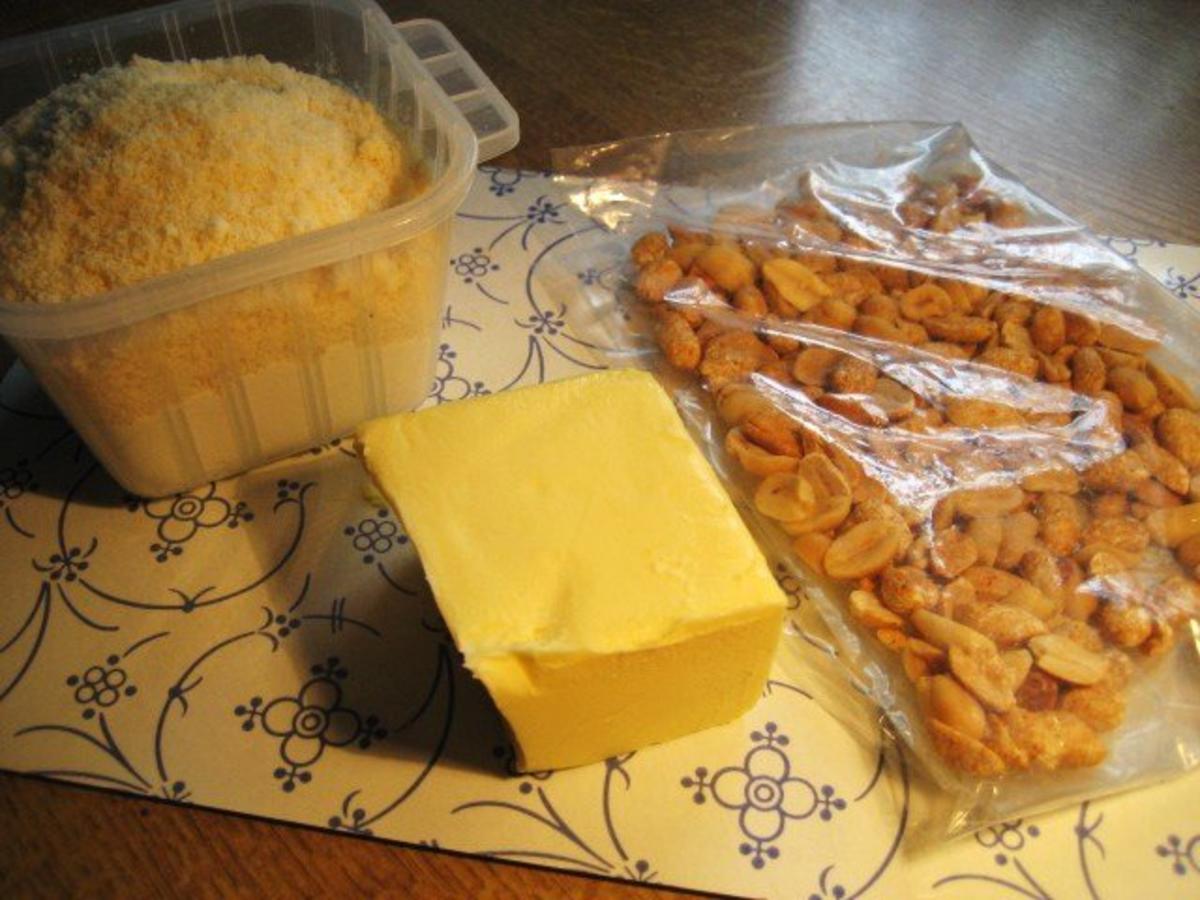 Salzgebäck mit Erdnüssen und Käse - Rezept - Bild Nr. 2