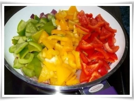 Pikantes Paprika-Gulasch Vegetarisch - Rezept - Bild Nr. 10