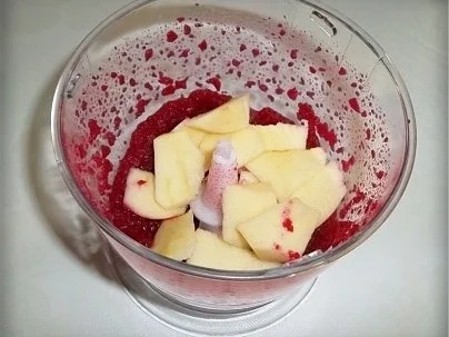 Rezept: Matjes auf Rote Bete Creme Bild Nr. 5 Matjes auf Rote Bete Creme - Rezept - Bild Nr. 5