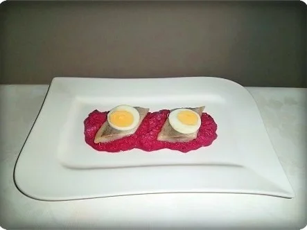 Rezept: Matjes auf Rote Bete Creme Bild Nr. 12 Matjes auf Rote Bete Creme - Rezept - Bild Nr. 12