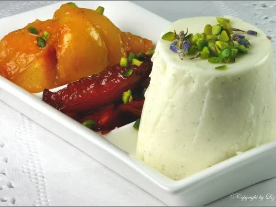 Rezept: Lizchen's Lavendelblüten-Mousse mit Früchtchen © Liz Collet Bild Nr. 3 Lizchen's Lavendelblüten-Mousse mit Früchtchen © Liz Collet - Rezept - Bild Nr. 3