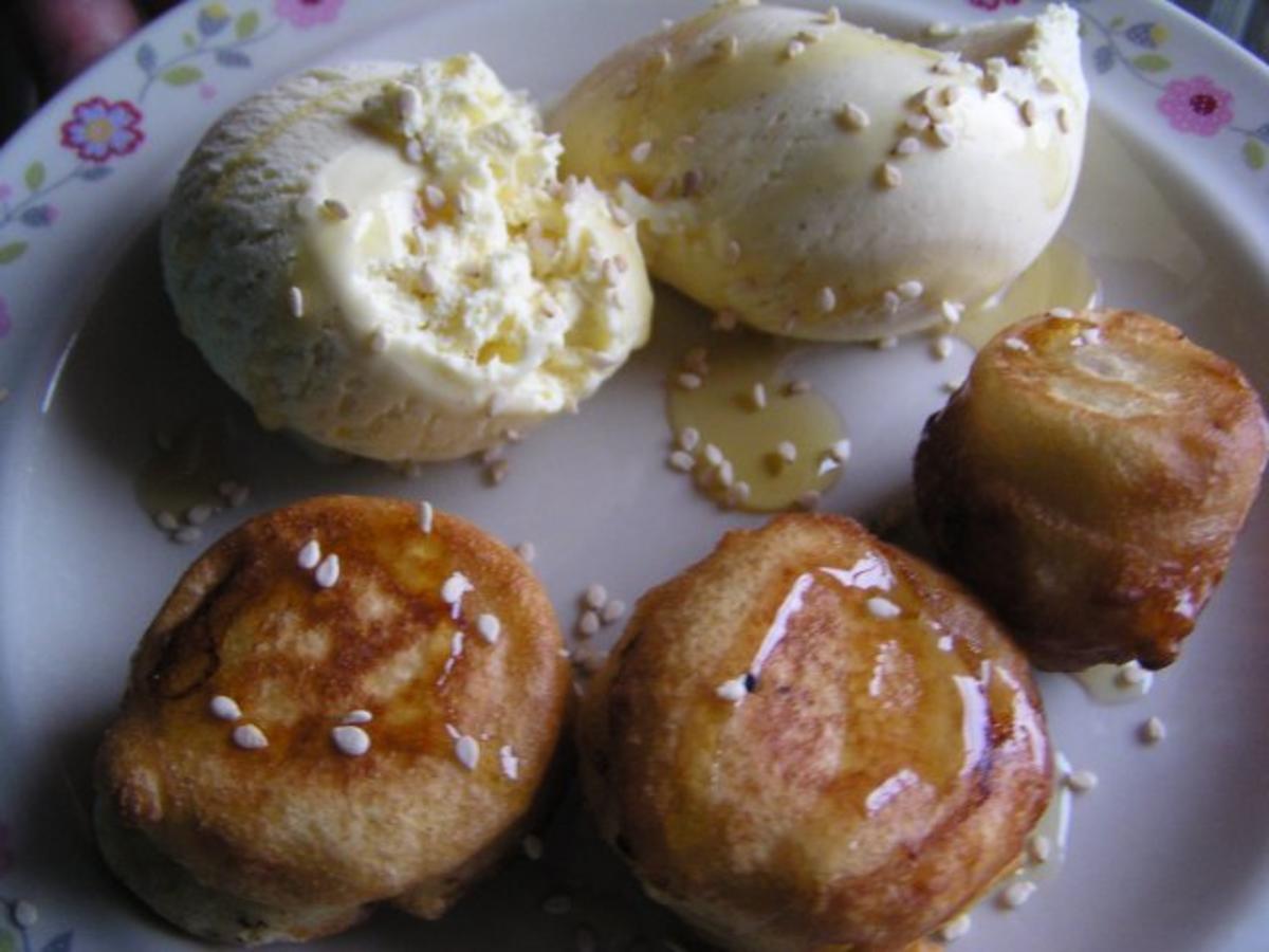 Gebratene Banane mit Vanilleeis und Honig - Rezept - kochbar.de