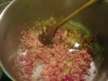 Rezept: feines Kartoffelsüppchen mit Einlage Bild Nr. 4 feines Kartoffelsüppchen mit Einlage - Rezept - Bild Nr. 4