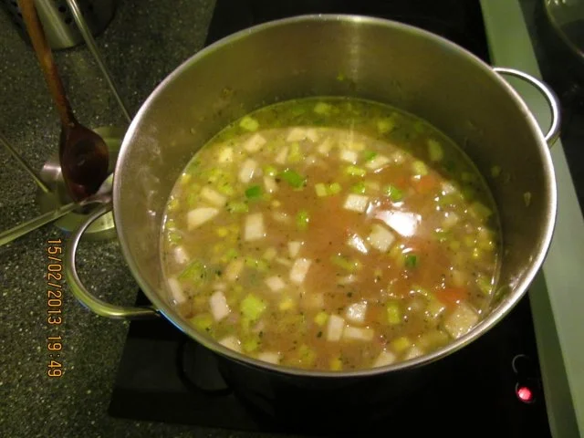 Rezept: feines Kartoffelsüppchen mit Einlage Bild Nr. 6 feines Kartoffelsüppchen mit Einlage - Rezept - Bild Nr. 6