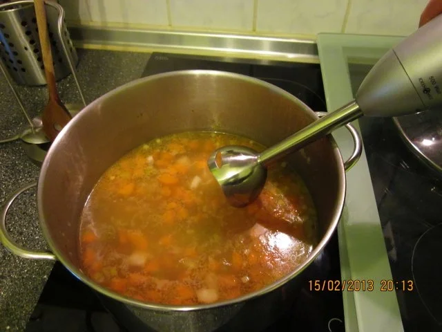 Rezept: feines Kartoffelsüppchen mit Einlage Bild Nr. 8 feines Kartoffelsüppchen mit Einlage - Rezept - Bild Nr. 8