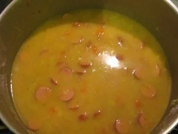 Rezept: feines Kartoffelsüppchen mit Einlage Bild Nr. 10 feines Kartoffelsüppchen mit Einlage - Rezept - Bild Nr. 10