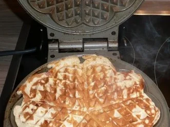 Rezept: Waffeln am Samstag mit Apfel , Aprikose & Haselnuss ! Bild Nr. 6 Waffeln am Samstag mit Apfel , Aprikose & Haselnuss ! - Rezept - Bild Nr. 6