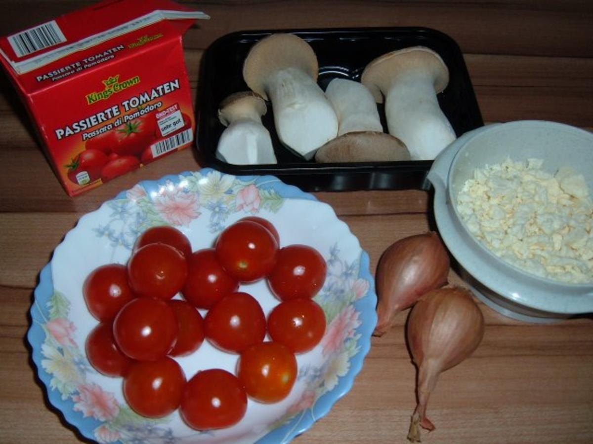 Pfannengericht : Kräuterseitlinge mit Feta und Tomaten - Rezept - Bild Nr. 2
