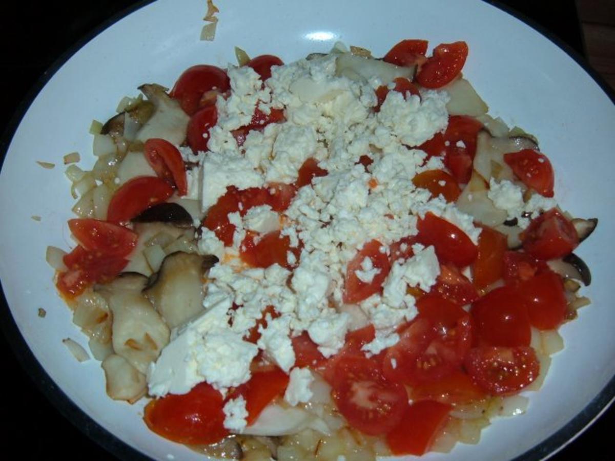 Pfannengericht : Kräuterseitlinge mit Feta und Tomaten - Rezept - Bild Nr. 4