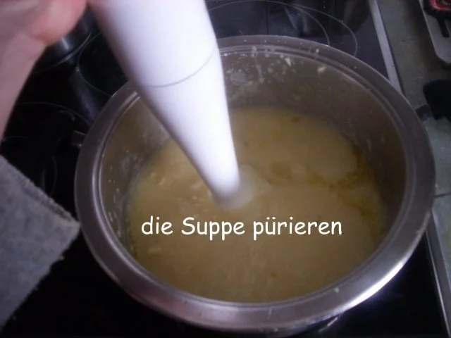 Rezept: Apfel - Sellerie - Süppchen mit Calvados Bild Nr. 12 Apfel - Sellerie - Süppchen mit Calvados - Rezept - Bild Nr. 12