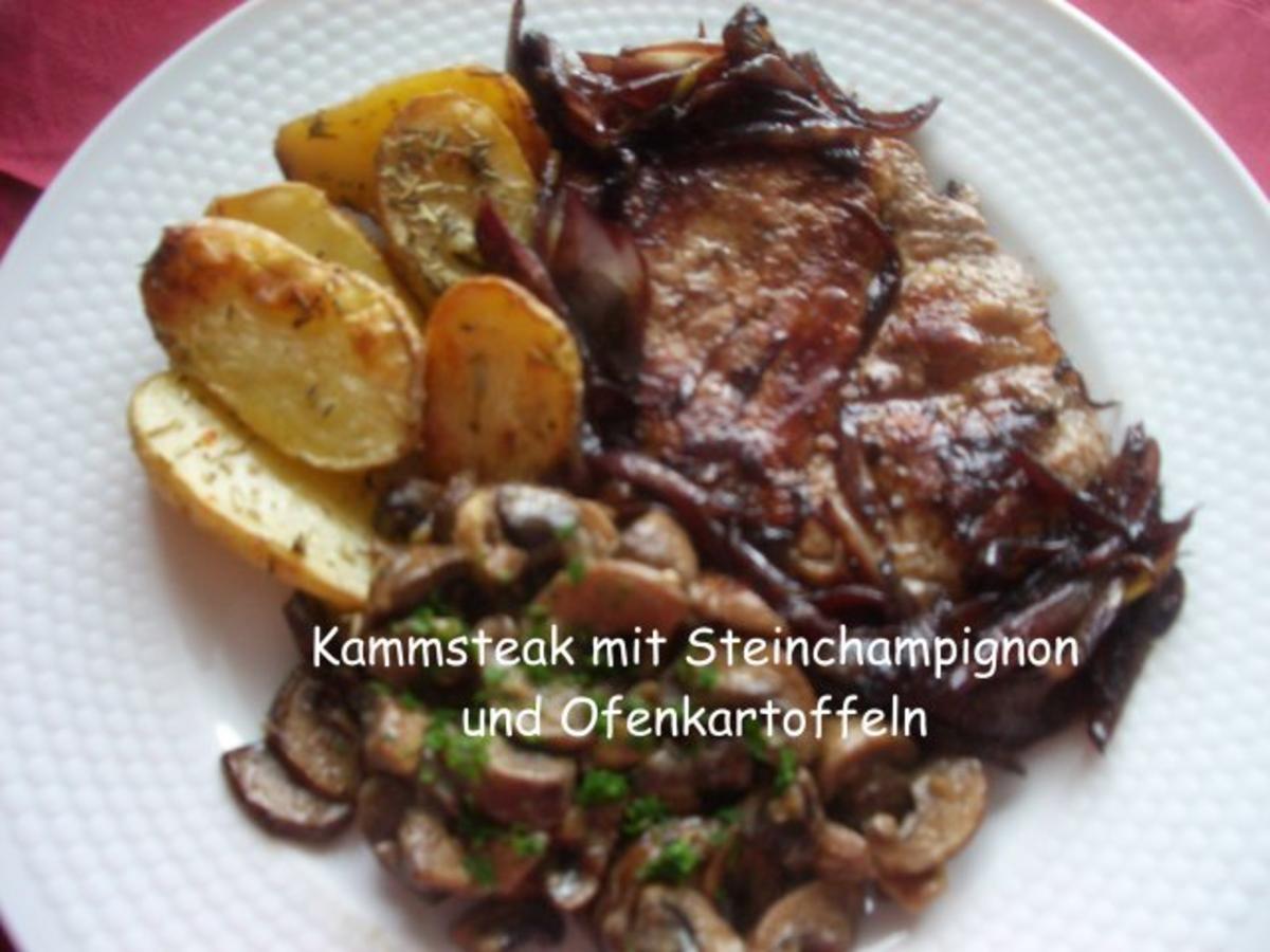 Schweinesteak mit Steinchampignon und Ofenkartoffeln - Rezept - kochbar.de