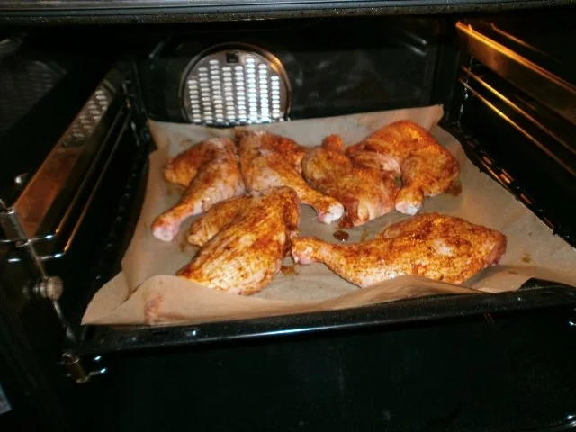 Rezept: Spicy Hähnchenschenkel mit Paprika Tomaten Gemüse Bild Nr. 3 Spicy Hähnchenschenkel mit Paprika Tomaten Gemüse - Rezept - Bild Nr. 3