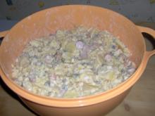 Kartoffelsalat  mit Würstchen und Käse - Rezept