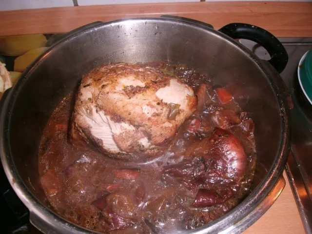 Gewürzbraten mit Waldpilzhaube - Rezept - Bild Nr. 11